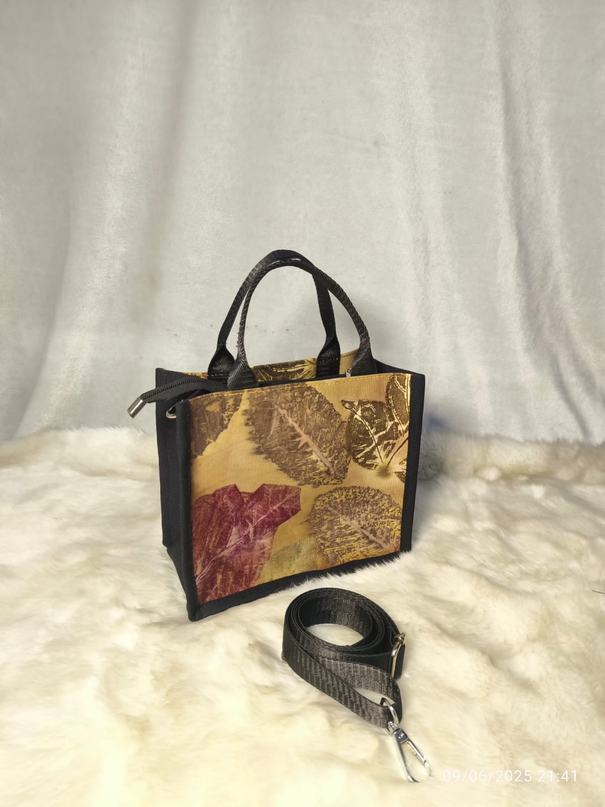 Souvenir bag